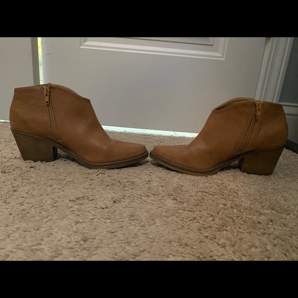 Forever 21 boots/booties. Ankle boots - Picture 11 of 13